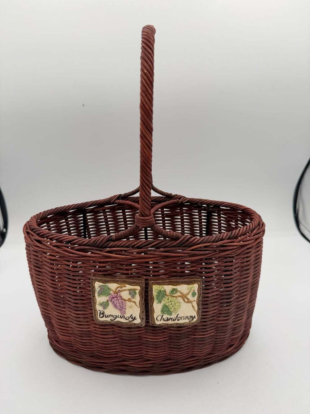 vintage Wine Holder wicker basket 2 compartments Decor Burgundy and Chardonnay